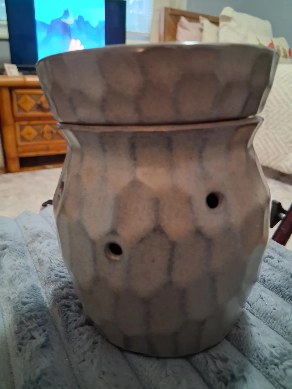 NIB Scentsy Chisel Mid-Size Warmer